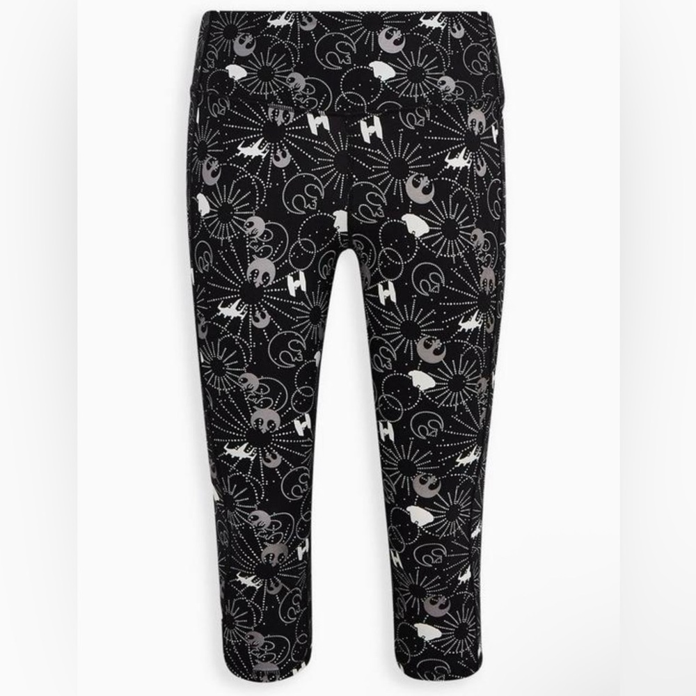 Torrid Star Wars Capri Leggings